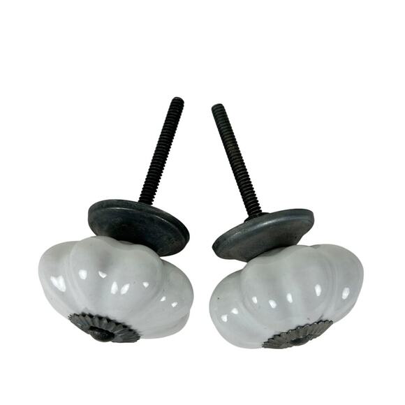 Anthropologie Set of 2 Porcelain White Melon Knobs - Picture 2 of 4